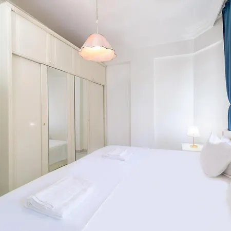 Central Apartment Near Beach In Konyaalti, Antalya شقة أنطاليا