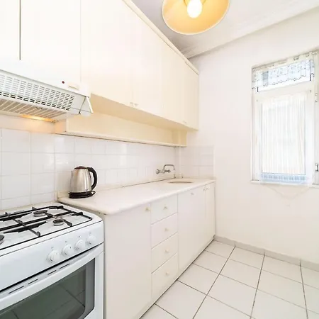 Central Apartment Near Beach In Konyaalti, Antalya Appartement